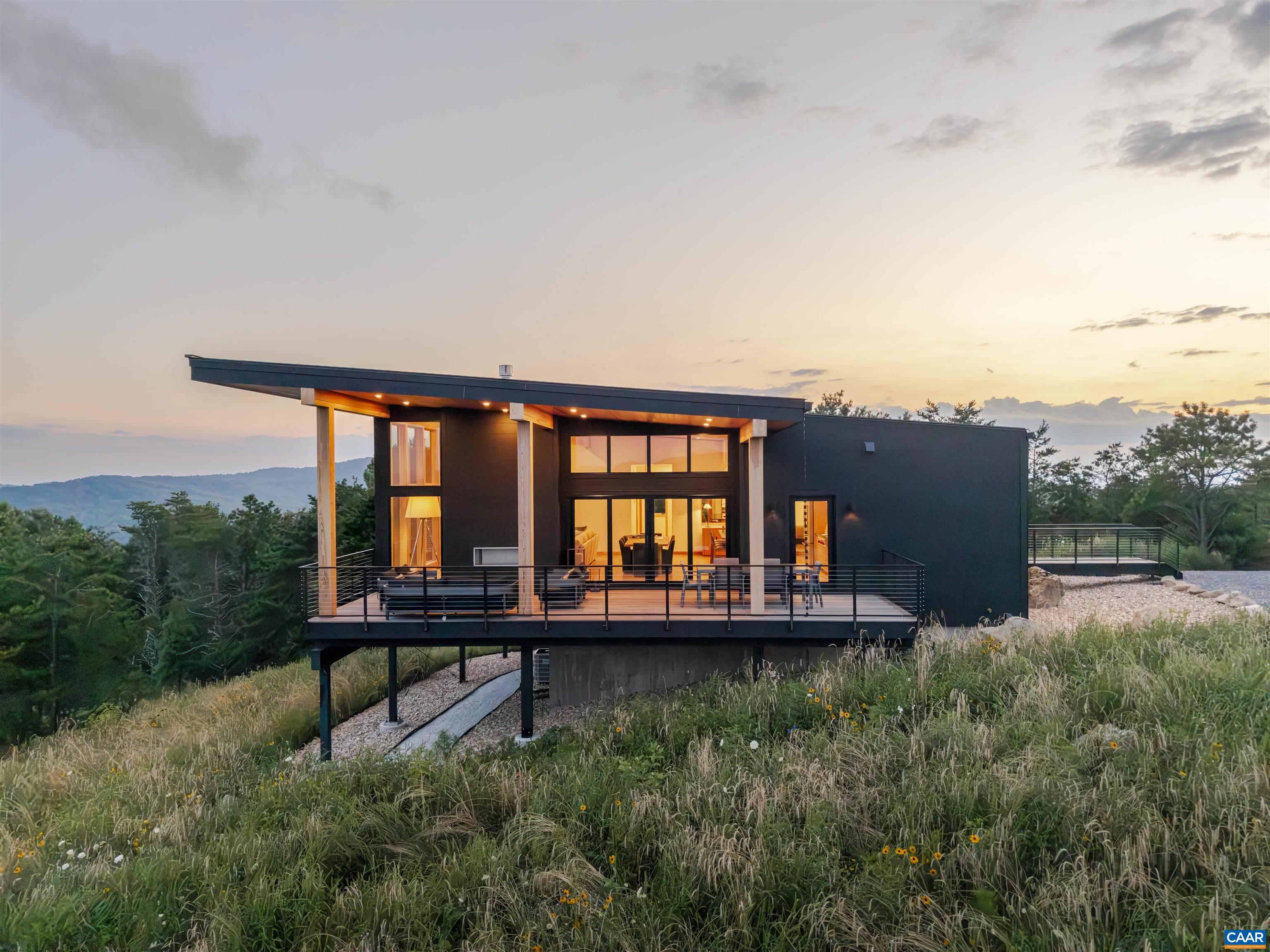 410 Twelve Rdgs Way Vesuvius, VA 24483 - Photo 26 of 30