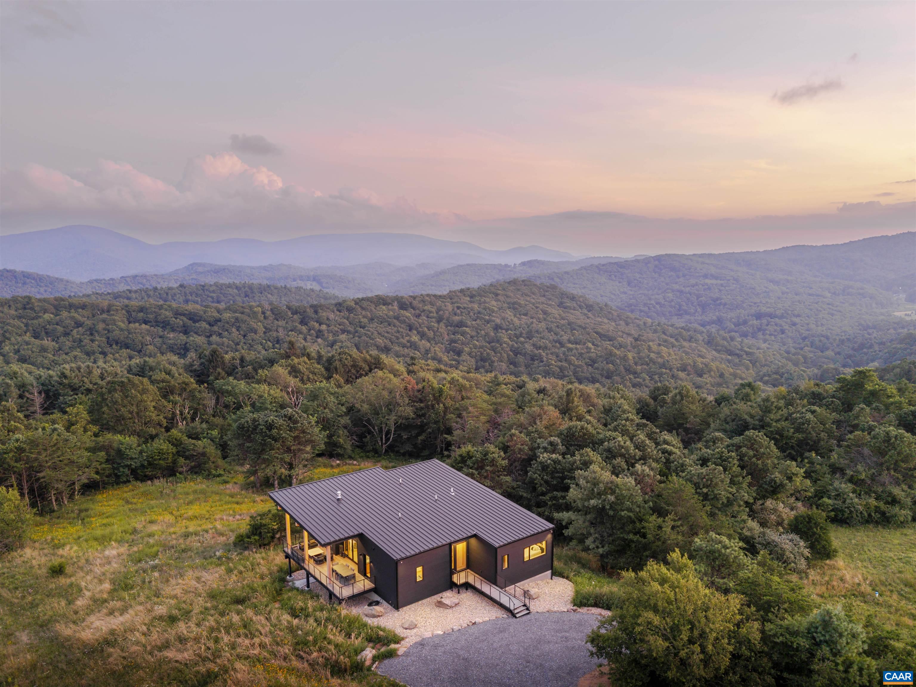 410 Twelve Rdgs Way Vesuvius, VA 24483 - Photo 28 of 30