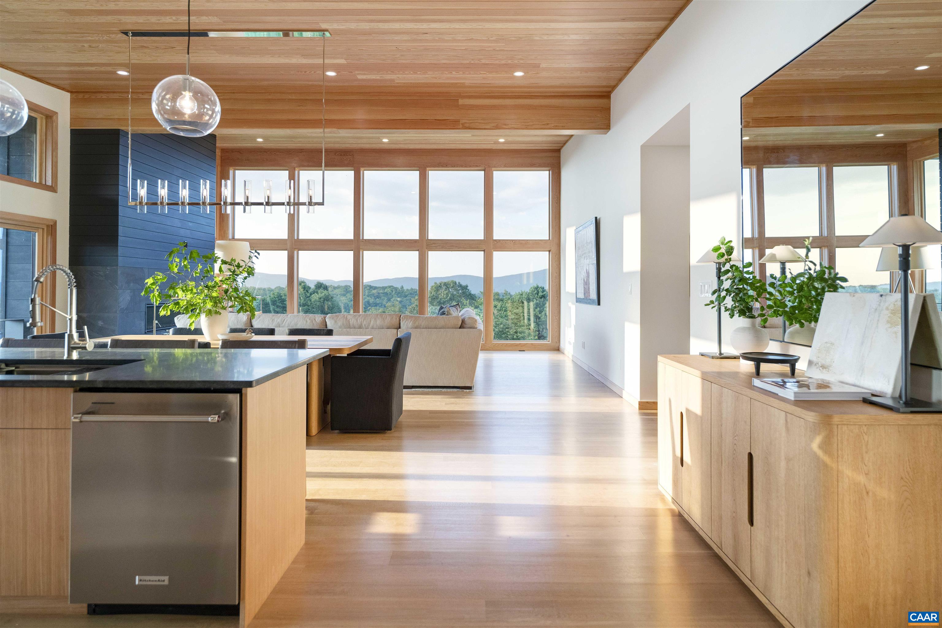 410 Twelve Rdgs Way Vesuvius, VA 24483 - Photo 9 of 30