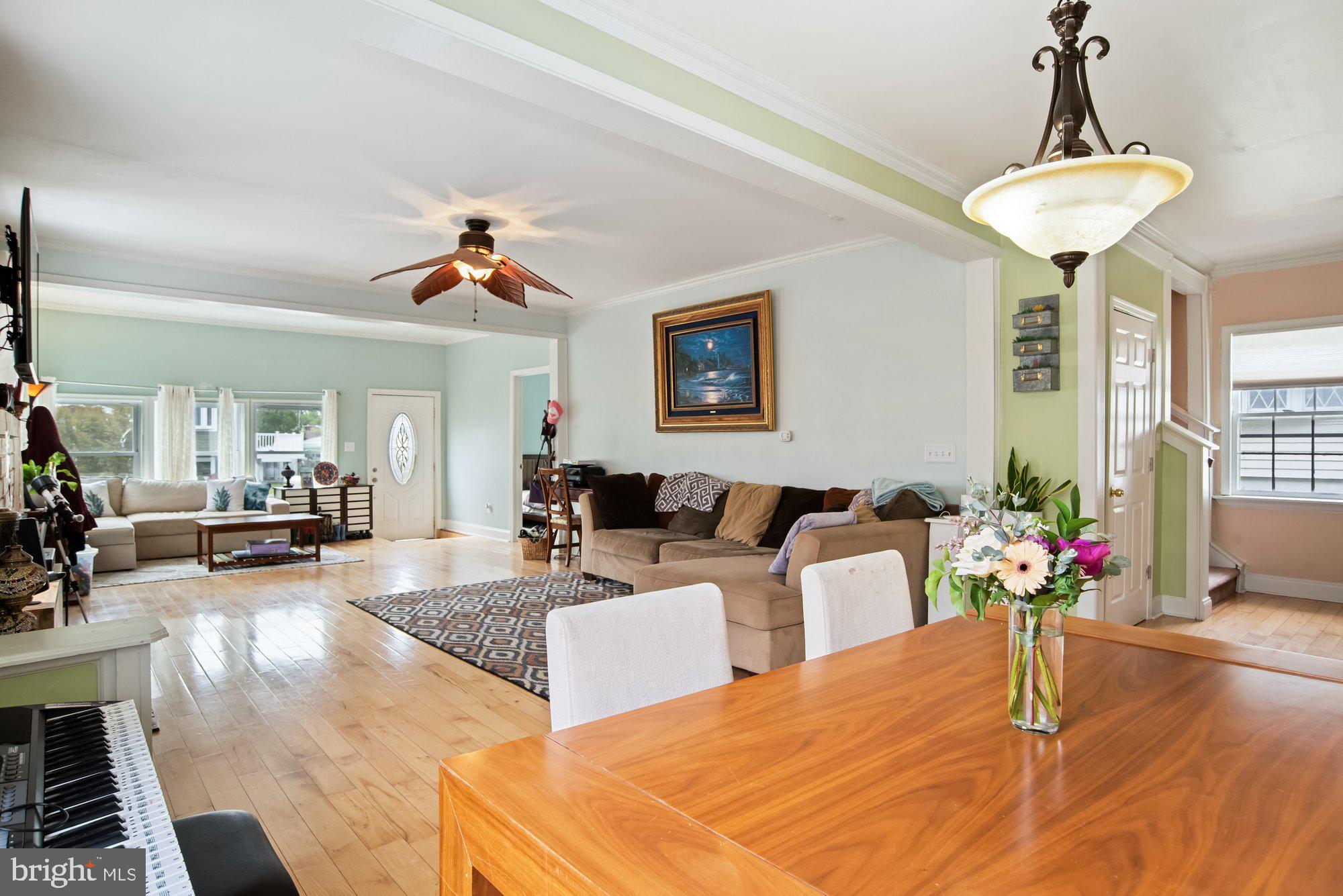 216 Dale Road Pasadena, MD 21122 - Photo 13 of 28 Great room