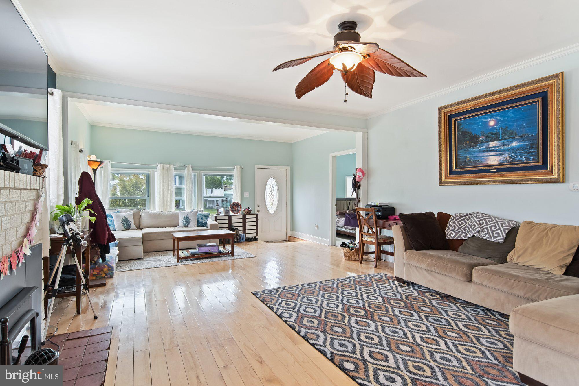 216 Dale Road Pasadena, MD 21122 - Photo 10 of 28 Great room