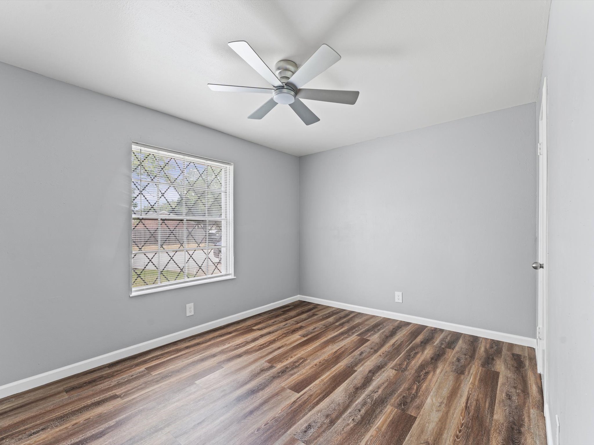 12607 Bauman Road Houston, TX 77037 - Photo 9 of 15