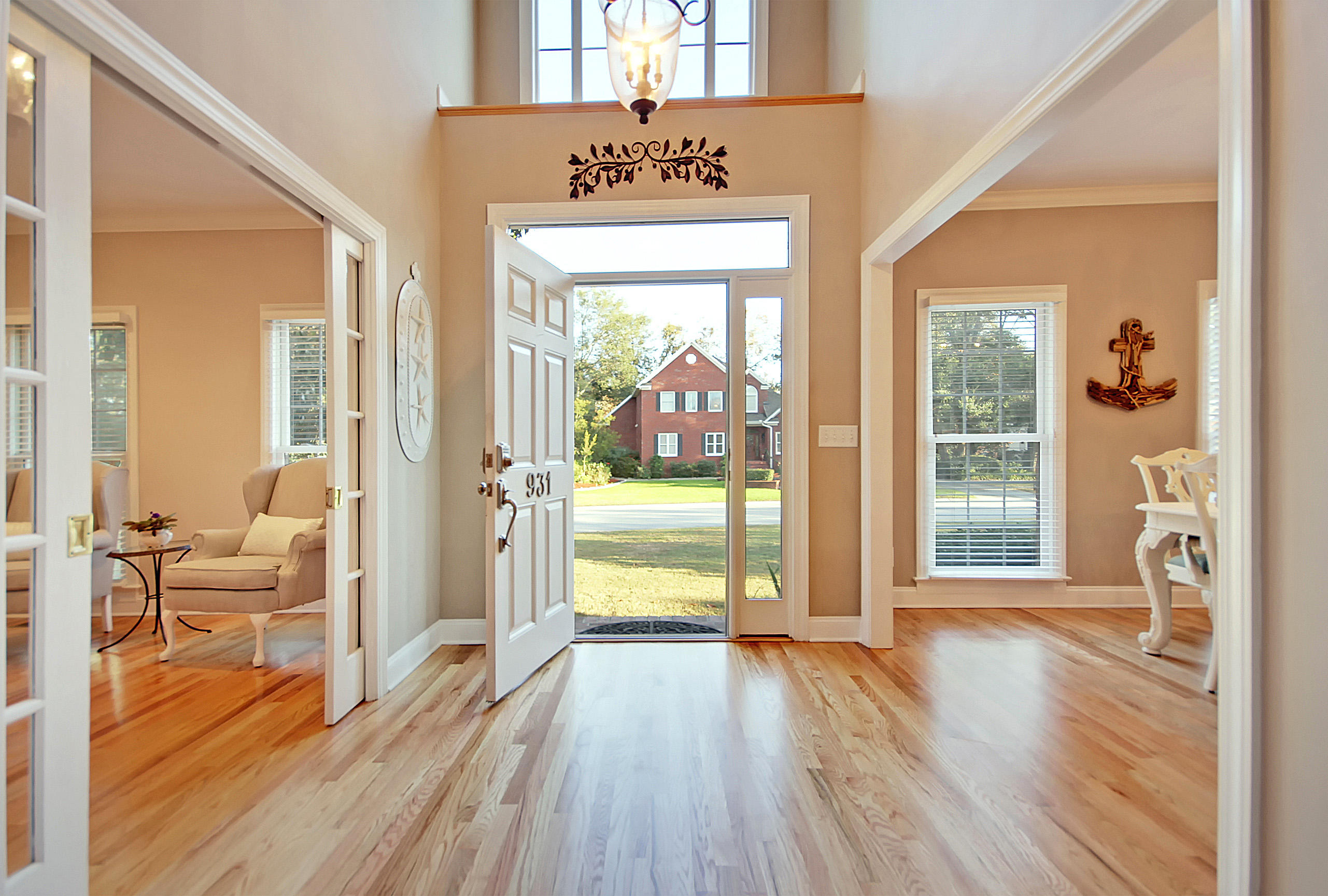 931 Compass Point Charleston, SC 29412 - Photo 5 of 49 Foyer