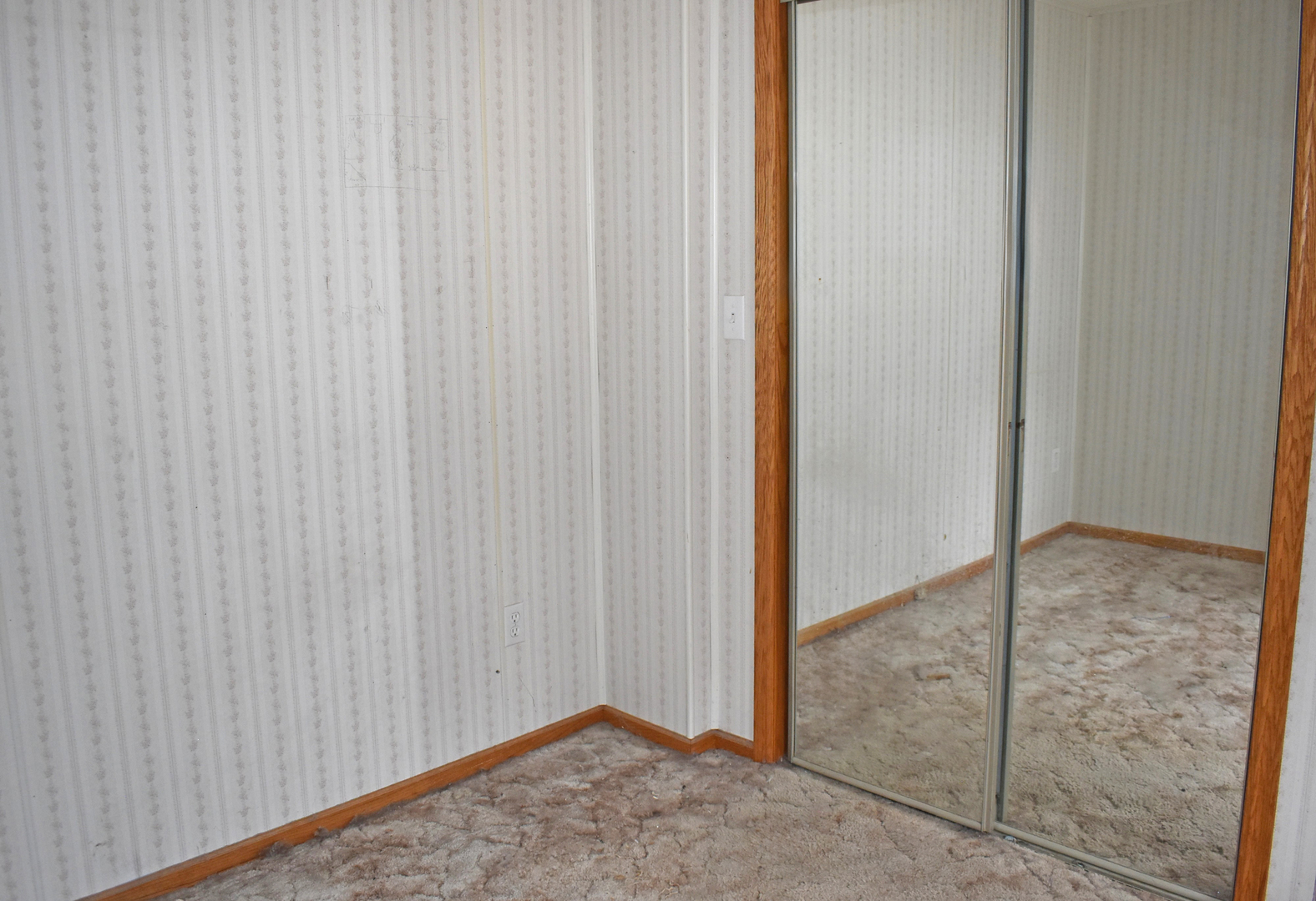 532 1st Street Marseilles, IL 61341 - Photo 19 of 24 a view of an empty room