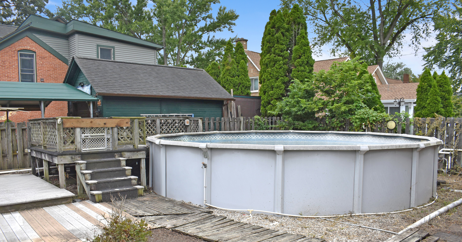 532 1st Street Marseilles, IL 61341 - Photo 23 of 24 a front view of a house with a garden