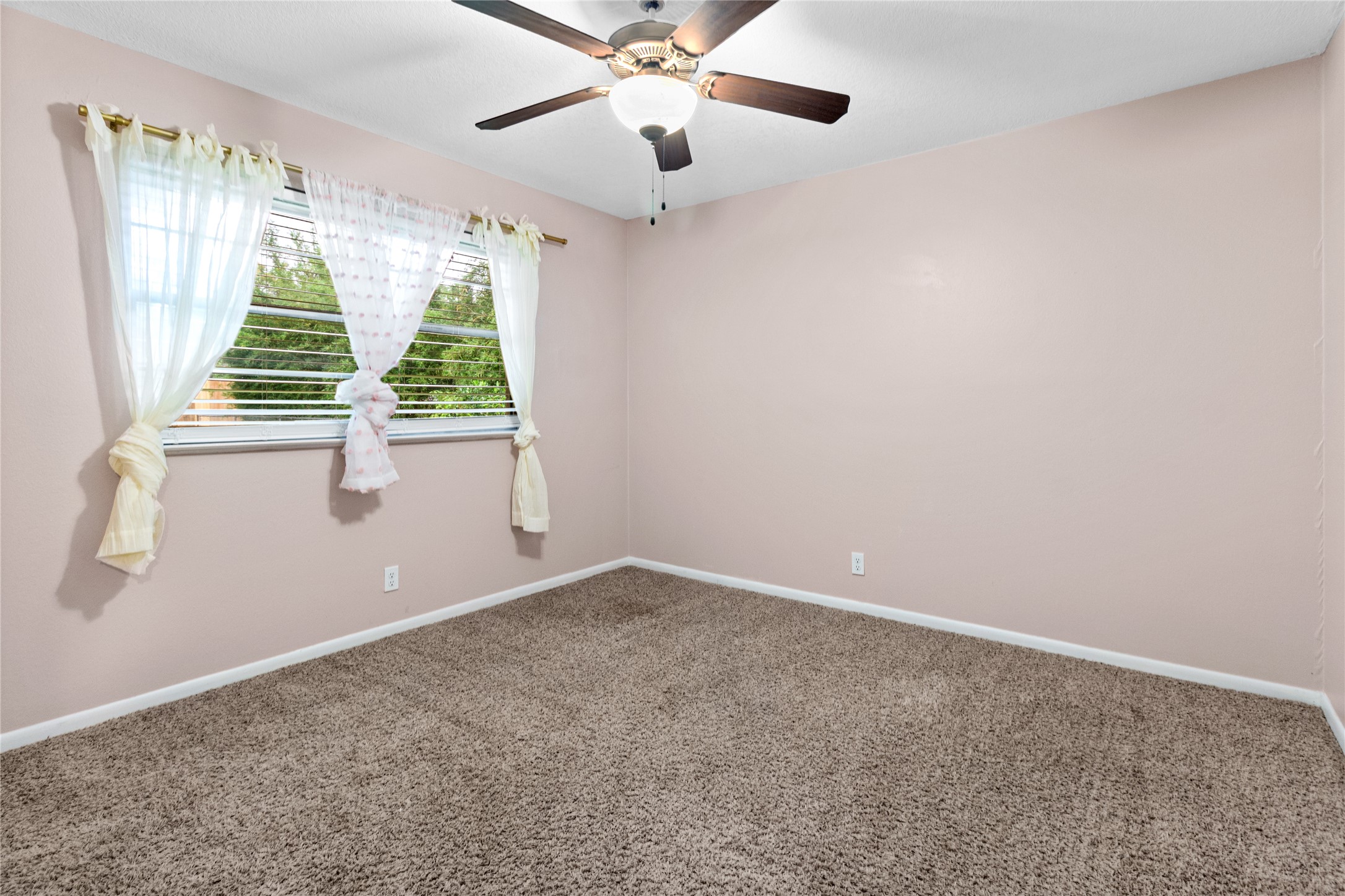 416 East Myrtle Street Angleton, TX 77515 - Photo 16 of 22