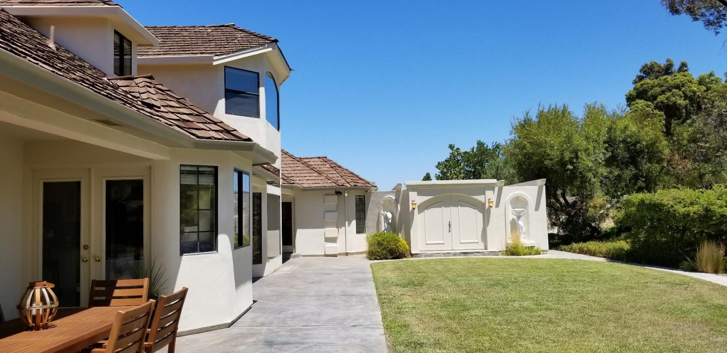 18755 Ranchito Del Rio Drive Salinas, CA 93908 - Photo 21 of 49 Gallery Image 21