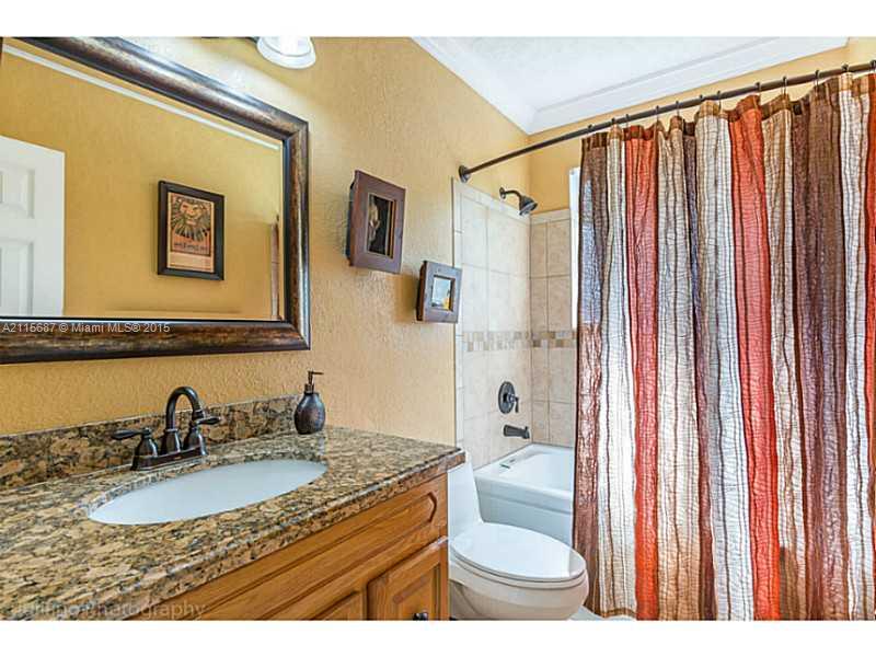 11705 Southwest 82nd Avenue Road Miami, FL 33143 - Photo 13 of 20 Bathroom