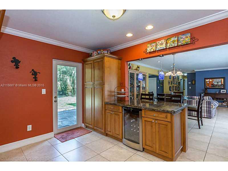 11705 Southwest 82nd Avenue Road Miami, FL 33143 - Photo 3 of 20 Kitchen