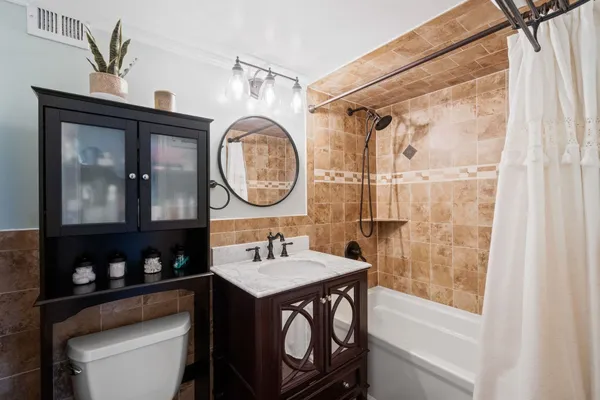 $4,200 | 9060 Palisade Avenue, Unit 1026, North Bergen, NJ 07047