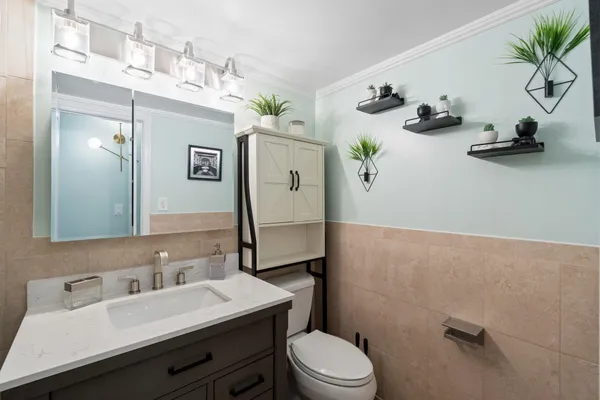 $4,200 | 9060 Palisade Avenue, Unit 1026, North Bergen, NJ 07047