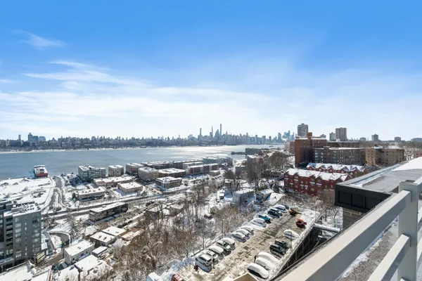 $4,200 | 9060 Palisade Avenue, Unit 1026, North Bergen, NJ 07047