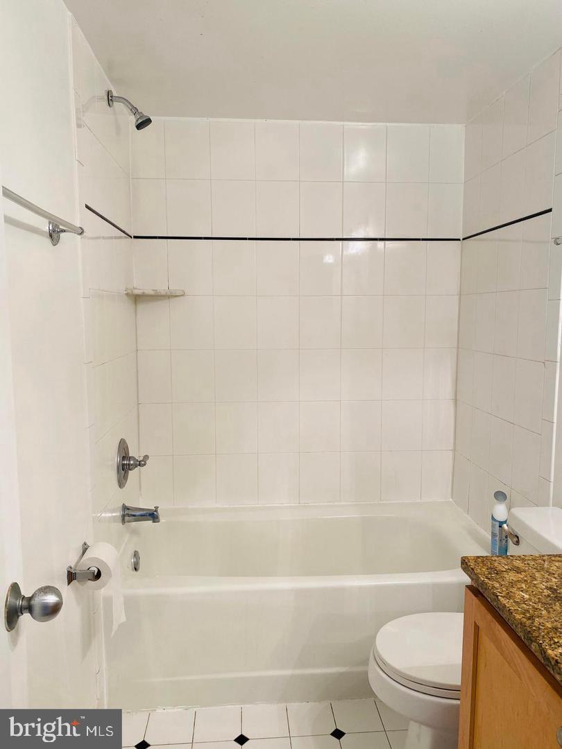 2630 Adams Mill Road Northwest, Unit 202 Washington, DC 20009 - Photo 11 of 19