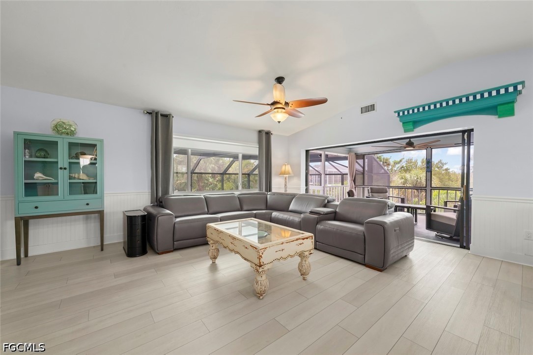 589 Rabbit Road Sanibel, FL 33957 - Photo 11 of 32