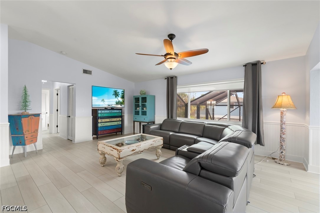 589 Rabbit Road Sanibel, FL 33957 - Photo 13 of 32