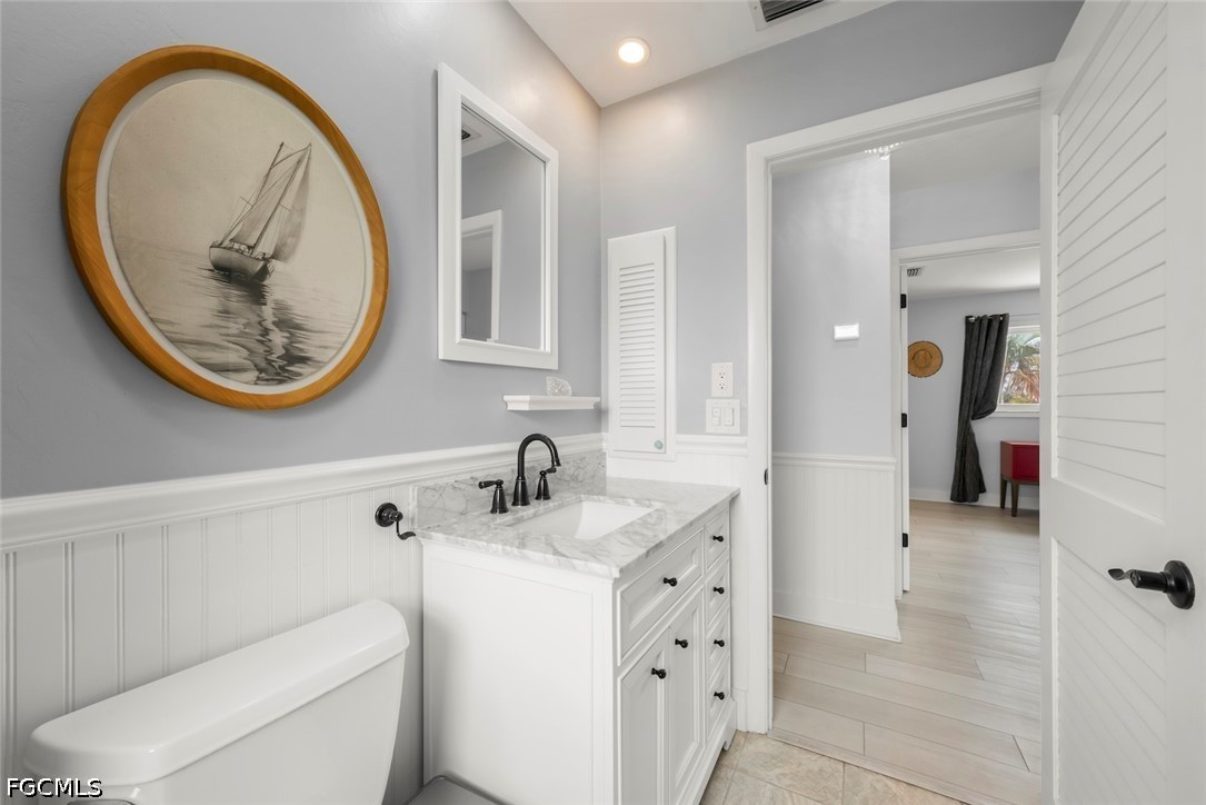 589 Rabbit Road Sanibel, FL 33957 - Photo 23 of 32