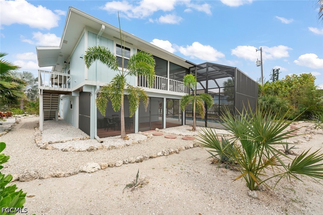 589 Rabbit Road Sanibel, FL 33957 - Photo 30 of 32