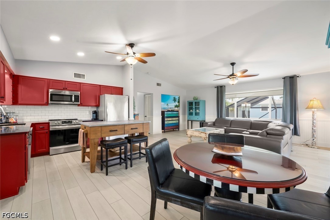 589 Rabbit Road Sanibel, FL 33957 - Photo 5 of 32