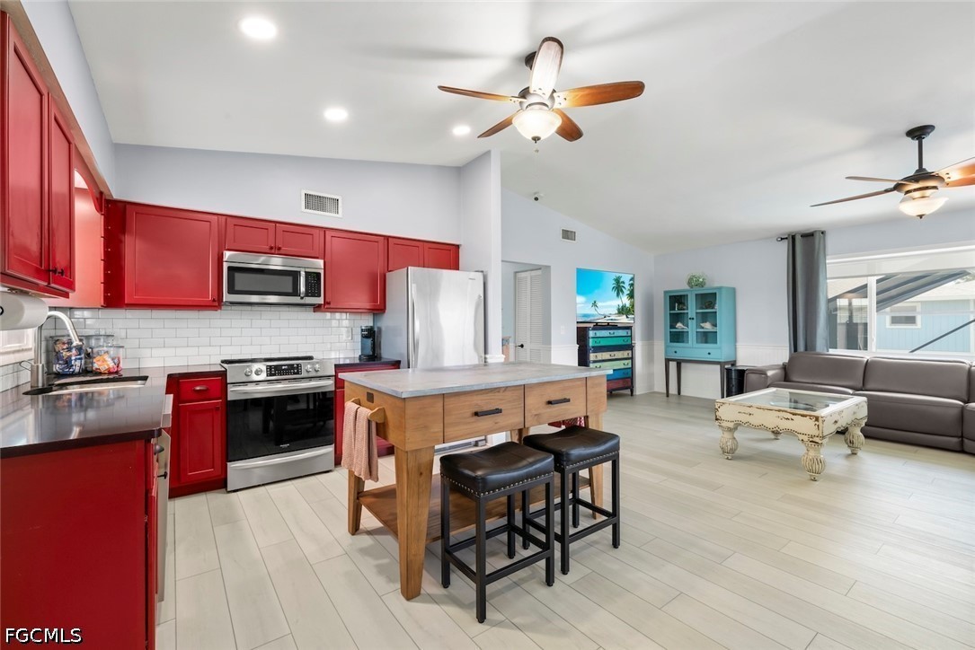 589 Rabbit Road Sanibel, FL 33957 - Photo 6 of 32