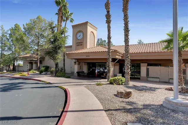 $2,225 | 9004 Litchfield Avenue, Las Vegas, NV 89134