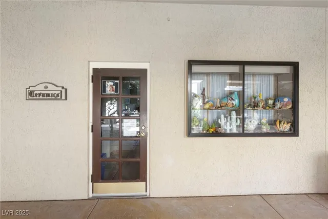 $2,225 | 9004 Litchfield Avenue, Las Vegas, NV 89134