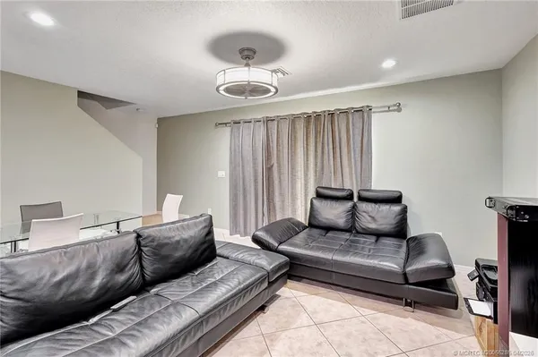 $2,300 | 2778 Southeast Birmingham Drive, Unit 3107, Stuart, FL 34994