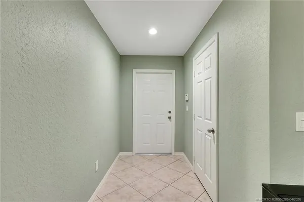 $2,300 | 2778 Southeast Birmingham Drive, Unit 3107, Stuart, FL 34994