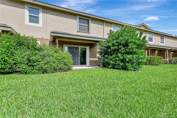 $2,300 | 2778 Southeast Birmingham Drive, Unit 3107, Stuart, FL 34994