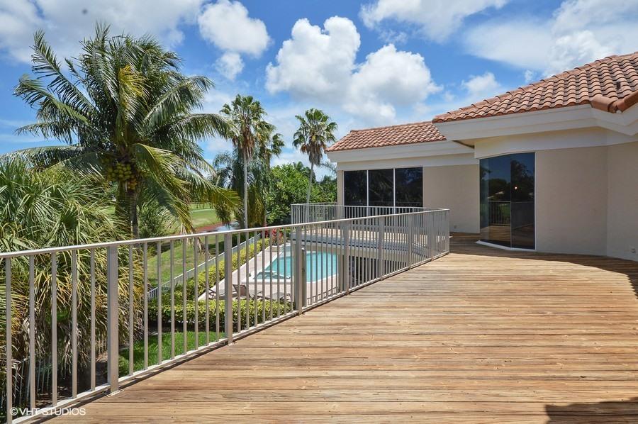 6010 Northwest 23rd Terrace Boca Raton, FL 33496 - Photo 12 of 32 6010NW23rdTer_vht_viewer_99