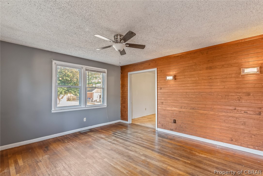 502 Tekoa Road Chesapeake, VA 23325 - Photo 3 of 36 Gallery Image 3