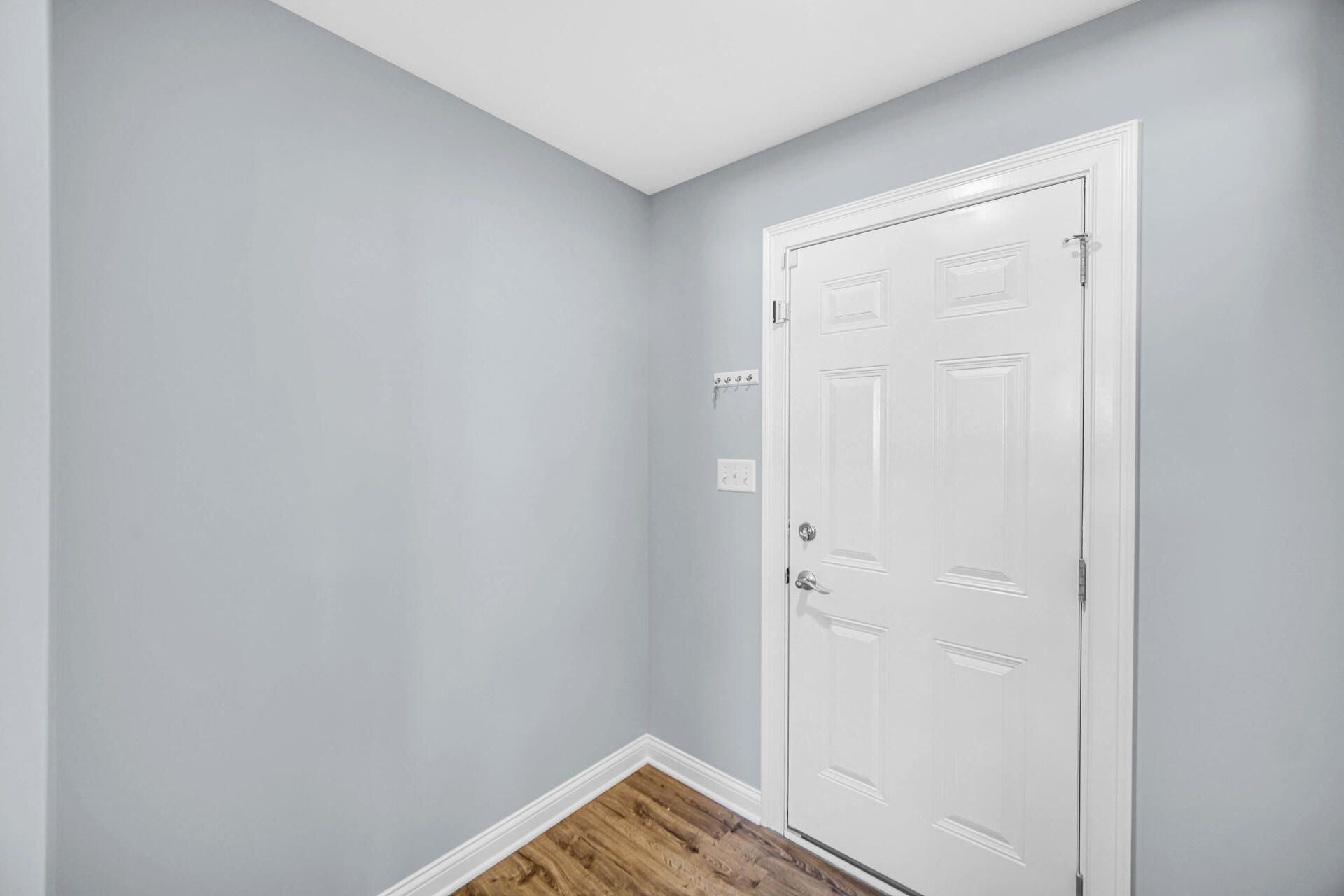 7428 East 120th Avenue Crown Point, IN 46307 - Photo 13 of 28 a view of bathroom