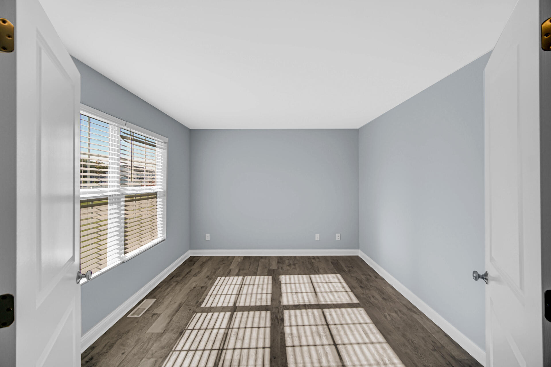 7428 East 120th Avenue Crown Point, IN 46307 - Photo 4 of 28 a view of room with window