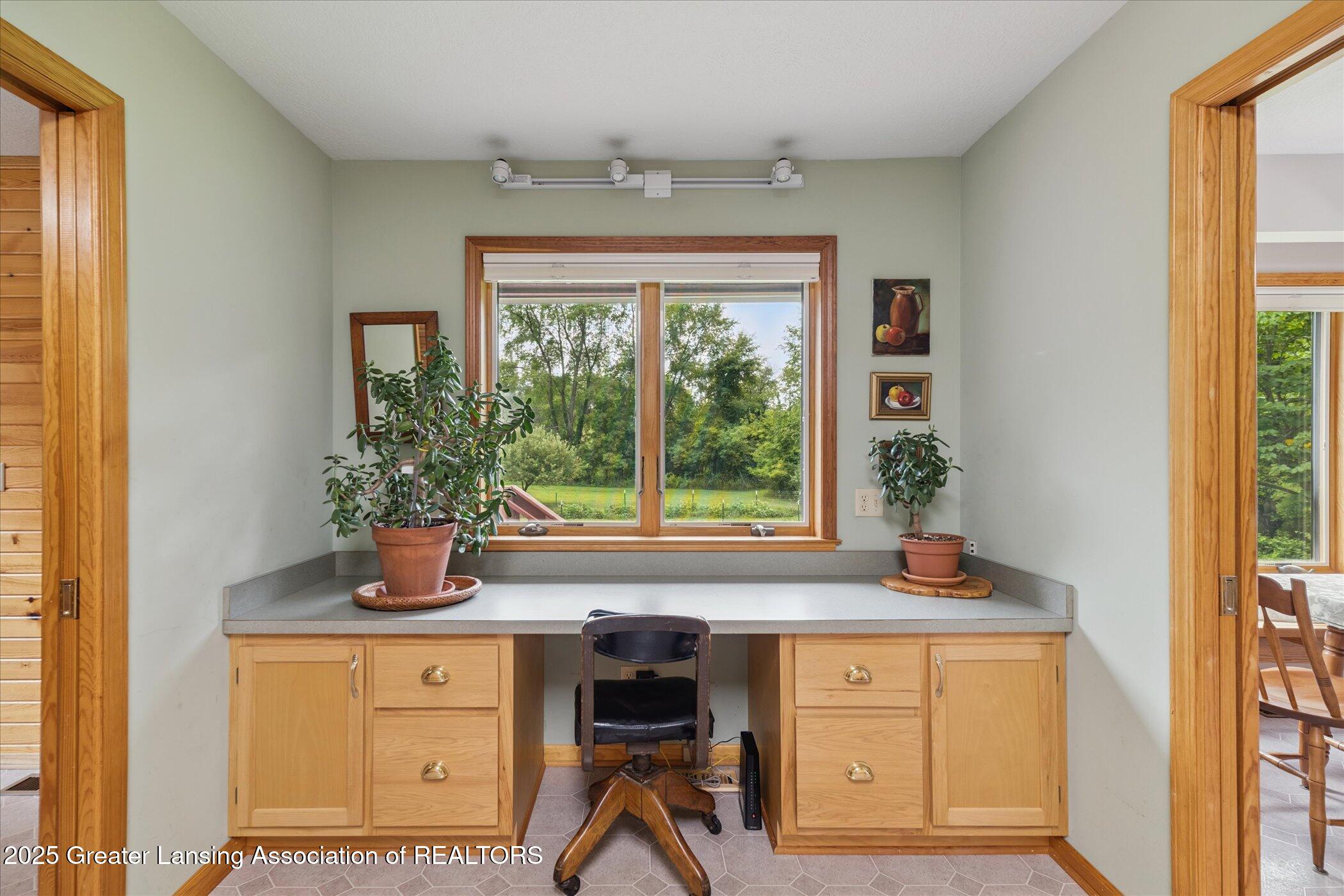 8401 Winegar Road Perry, MI 48872 - Photo 43 of 71 40-8401-Winegar-Rd-Perry-MI-48872-Window