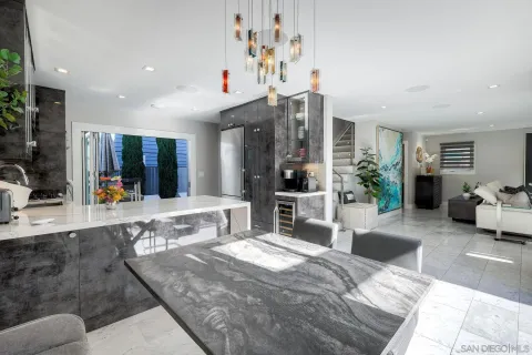 $3,195,000 | 911 9th Street, Coronado, CA 92118