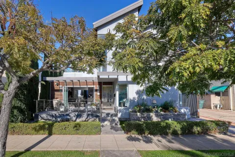$3,195,000 | 911 9th Street, Coronado, CA 92118