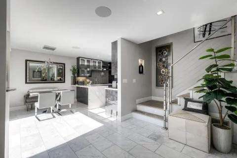 $3,195,000 | 911 9th Street, Coronado, CA 92118