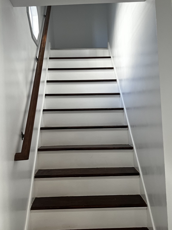 15 Neptune St Court Lynn, MA 01905 - Photo 12 of 35 a view of entryway