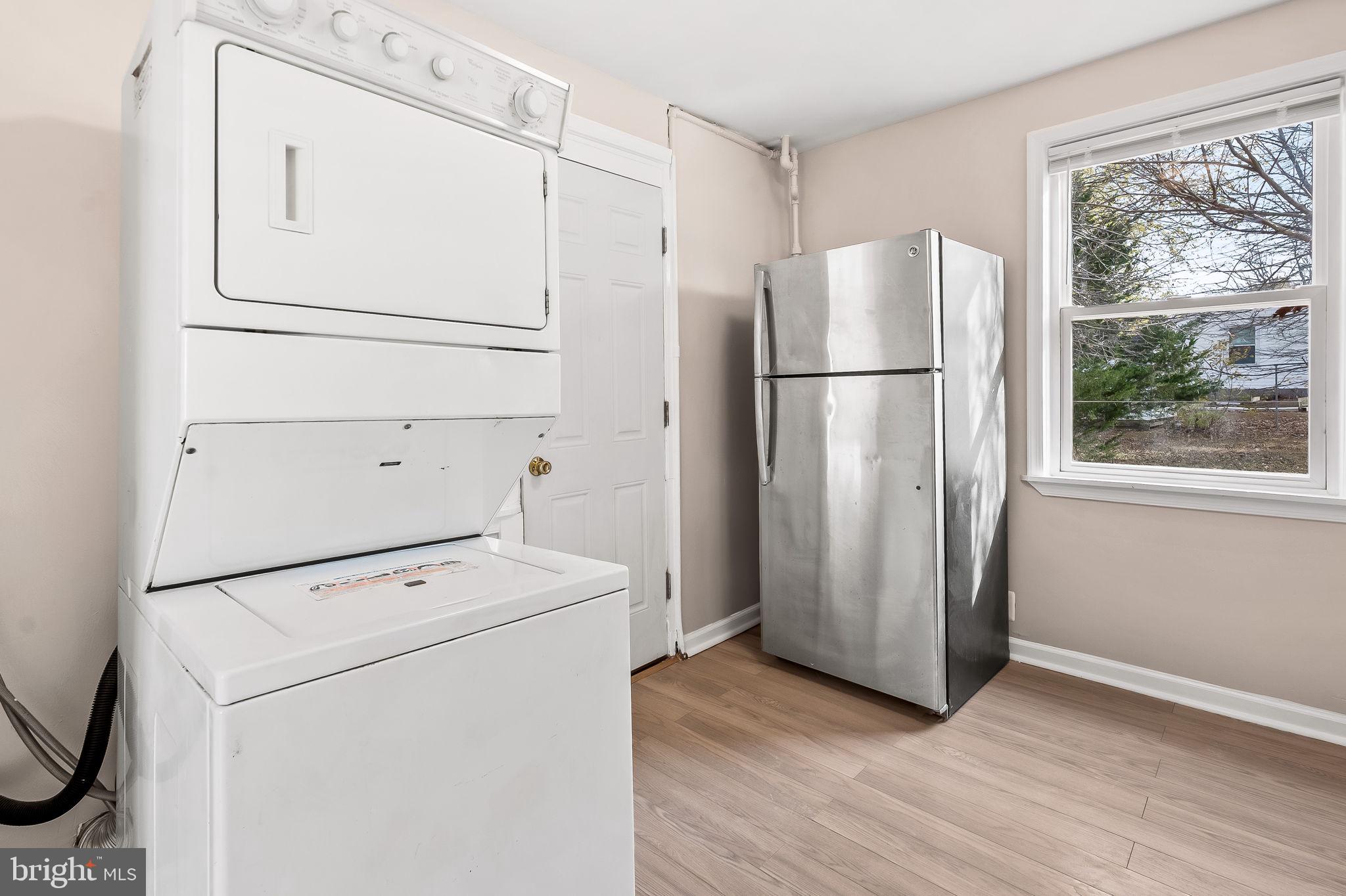 46 Aberdeen Avenue Aberdeen, MD 21001 - Photo 10 of 23 a utility room with dryer and washer