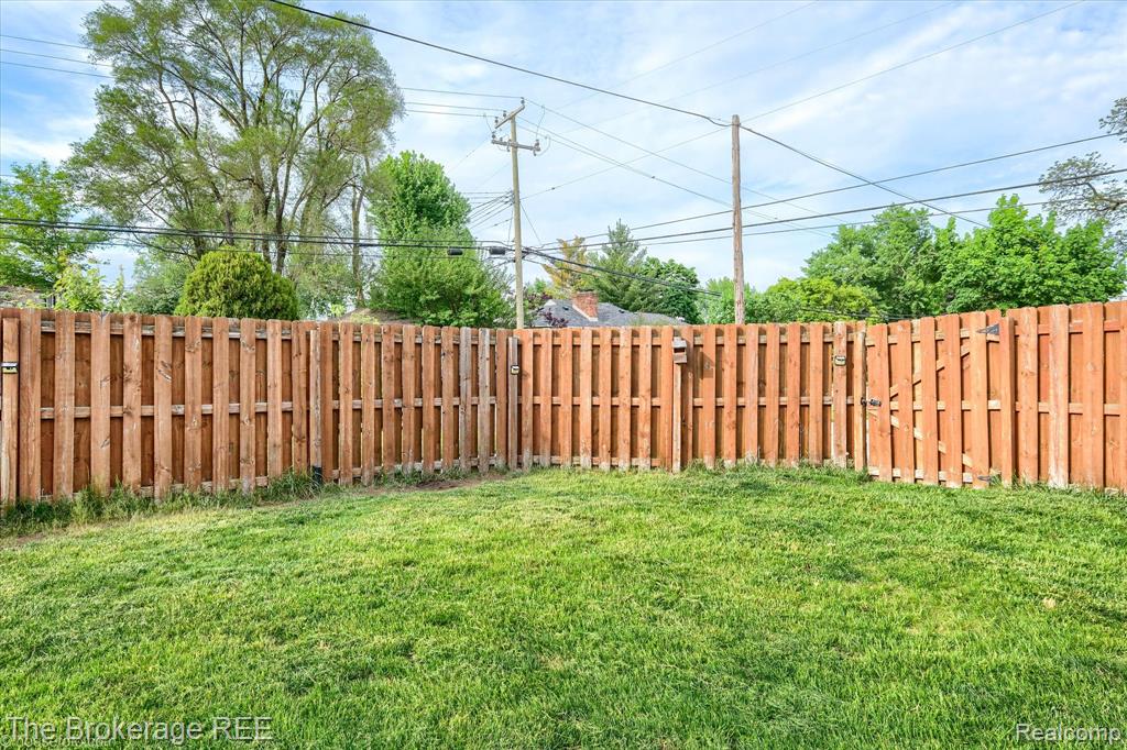 2880 Kipling Avenue Berkley, MI 48072 - Photo 44 of 49