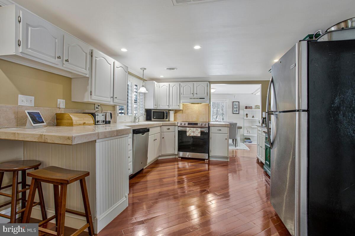 1930 Severn Grove Road Annapolis, MD 21401 - Photo 15 of 30 Kitchen