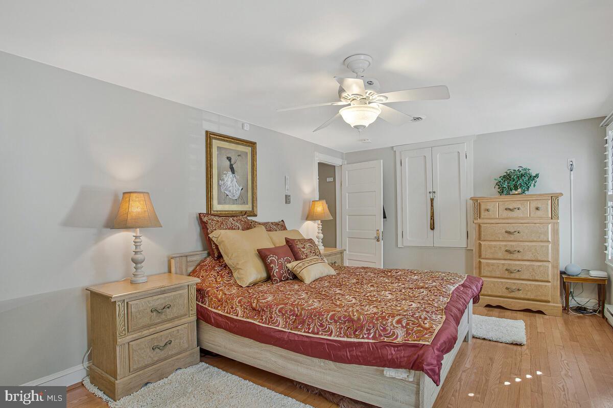 1930 Severn Grove Road Annapolis, MD 21401 - Photo 19 of 30 Primary Suite