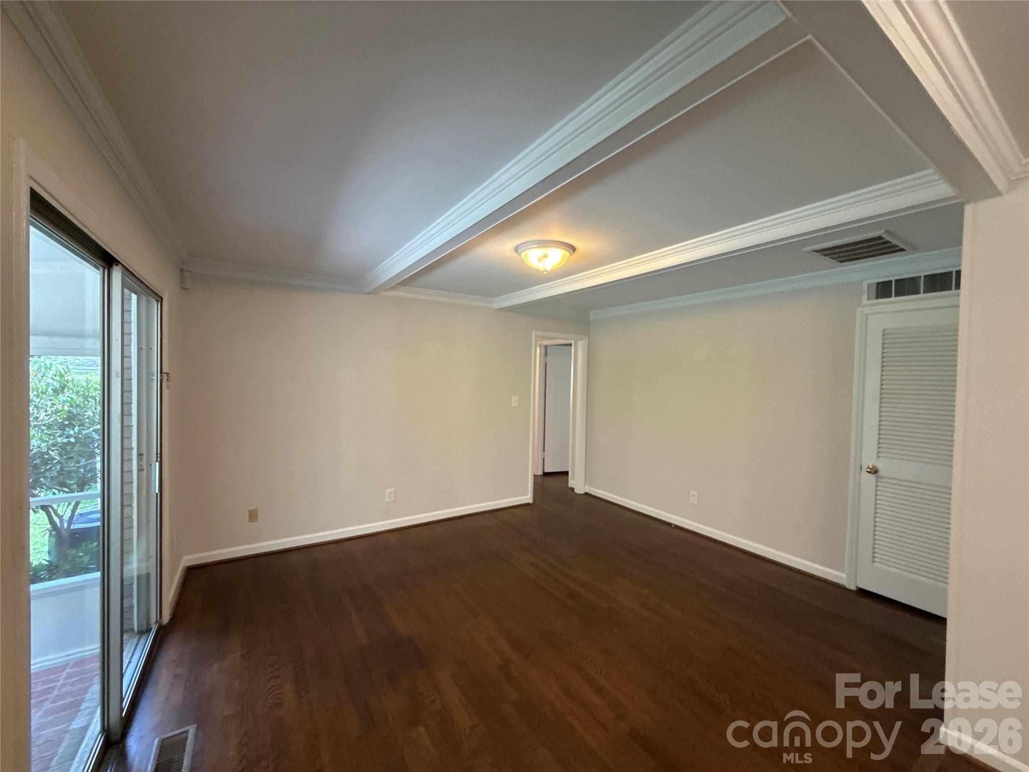 4834 Fairheath Road Charlotte, NC 28210 - Photo 4 of 17 Gallery Image 4