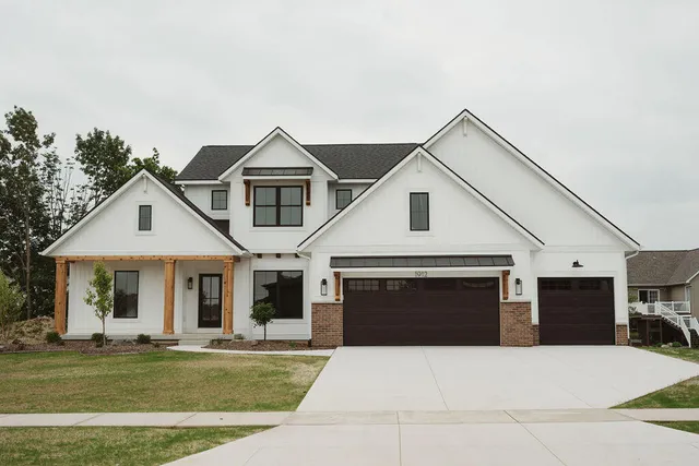 $749,900 | 1912 Creekside Drive Southwest, Byron Center, MI 49315