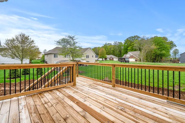 $749,900 | 1912 Creekside Drive Southwest, Byron Center, MI 49315