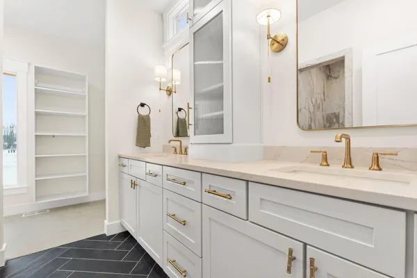 $749,900 | 1912 Creekside Drive Southwest, Byron Center, MI 49315