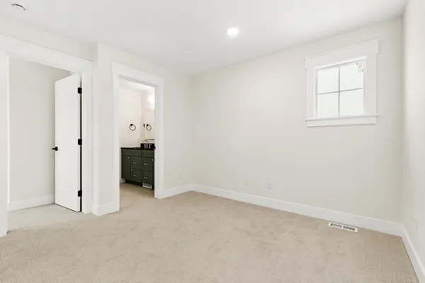 $749,900 | 1912 Creekside Drive Southwest, Byron Center, MI 49315