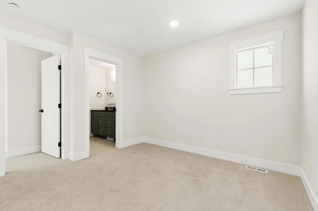 $749,900 | 1912 Creekside Drive Southwest, Byron Center, MI 49315