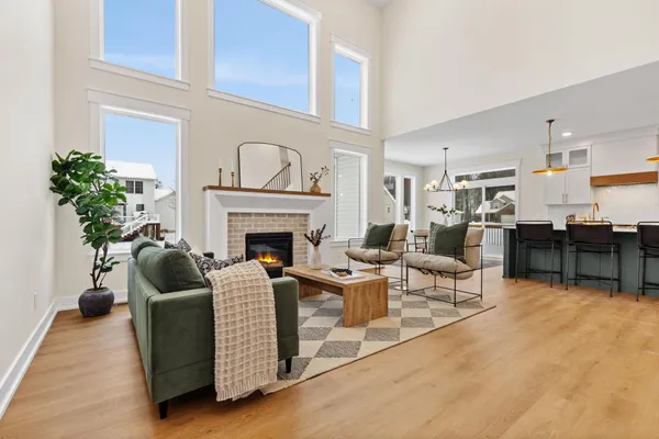 $749,900 | 1912 Creekside Drive Southwest, Byron Center, MI 49315