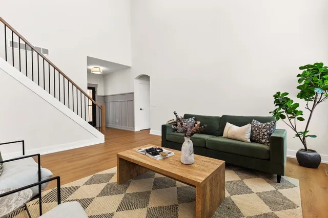 $749,900 | 1912 Creekside Drive Southwest, Byron Center, MI 49315