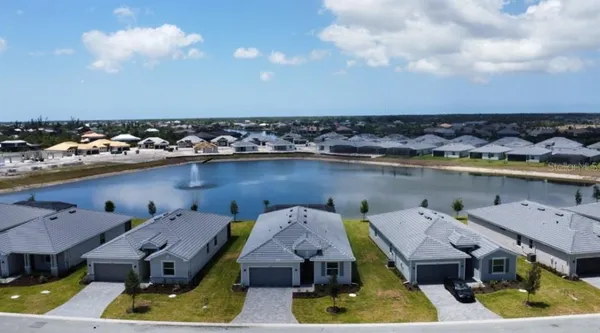 $2,875 | 7796 Lakes Edge Lane, Port Charlotte, FL 33981